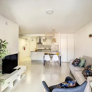 Fantastic Marina Club Apartment