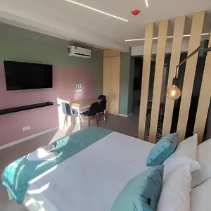 Social - Happiness Apartment